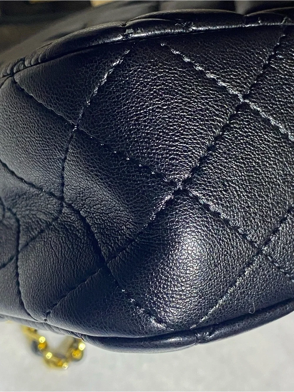 Authentic Vintage CHANEL Medium Classic double flap bag in black quilted leather